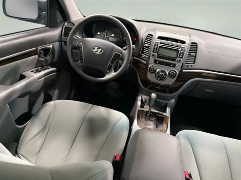 Used 2011 Hyundai Santa Fe GLS FWD image 24