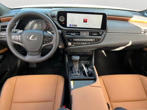 New 2025 Lexus ES 350 w/ Premium Package image 9
