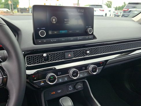 Used 2023 Honda Civic EX image 19