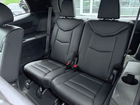 Used 2024 Cadillac XT6 Luxury w/ LPO, Floor Liner Package AWD/4WD image 28