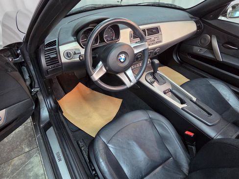 Used 2003 BMW Z4 2.5i RWD image 11