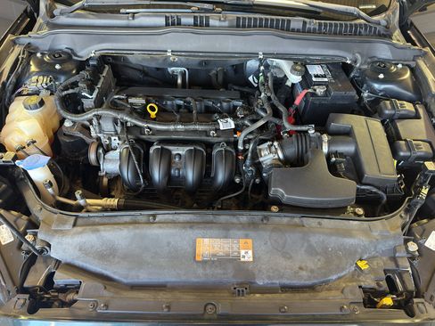 Used 2014 Ford Fusion SE FWD image 30