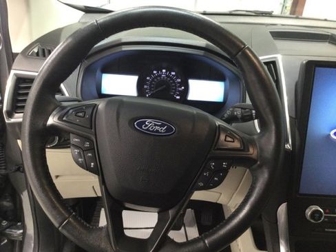 Certified 2022 Ford Edge Titanium w/ Equipment Group 301A image 23