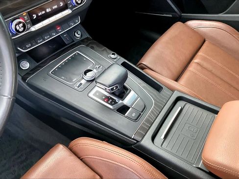 Used 2020 Audi Q5 Prestige image 16