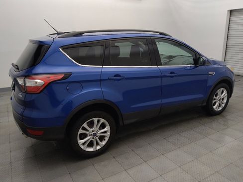 Used 2018 Ford Escape SE FWD image 10