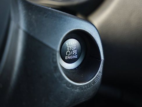 Used 2022 Jeep Renegade Trailhawk image 27