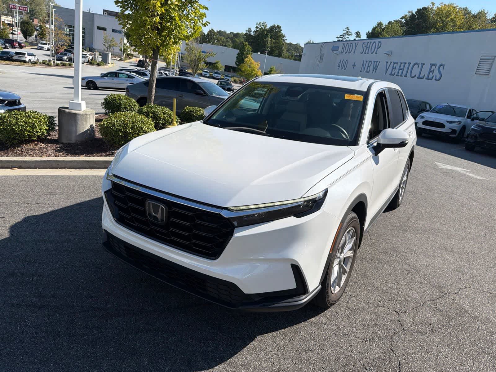 Used 2025 Honda CR-V EX image 3