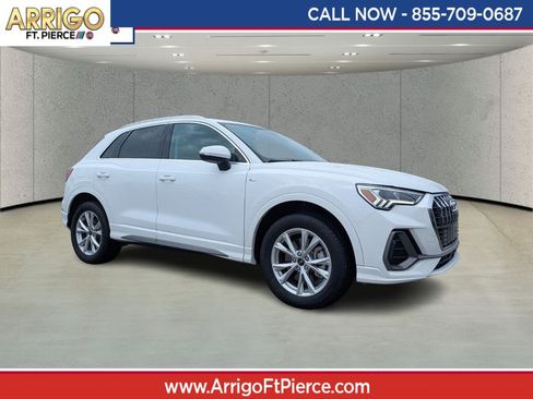 Used 2024 Audi Q3 2.0T Premium image 1