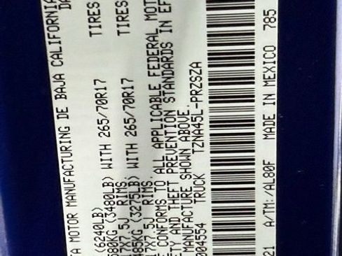 Used 2024 Toyota Tacoma TRD Off-Road image 41