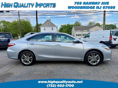 Used 2017 Toyota Camry SE FWD image 8