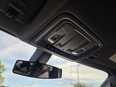 Used 2019 Chevrolet Silverado 1500 Custom Trail Boss w/ Custom Convenience Package image 38