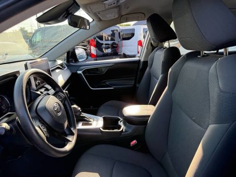 Used 2023 Toyota RAV4 LE image 20
