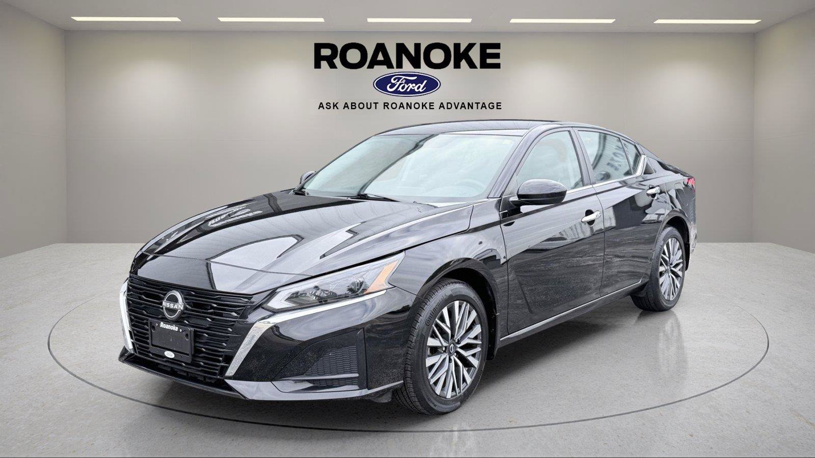 Used 2023 Nissan Altima 2.5 SV AWD/4WD image 16