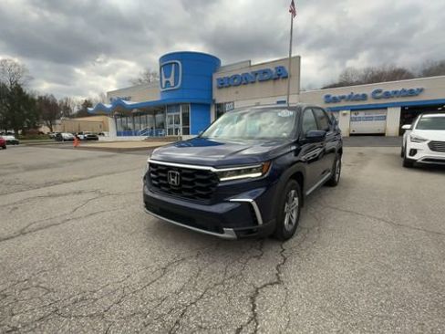 Used 2023 Honda Pilot EX-L image 4