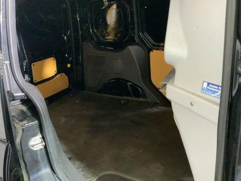 Used 2016 Ford Transit Connect XL image 18