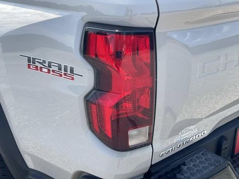 Used 2026 Chevrolet Colorado Trail Boss AWD/4WD image 10