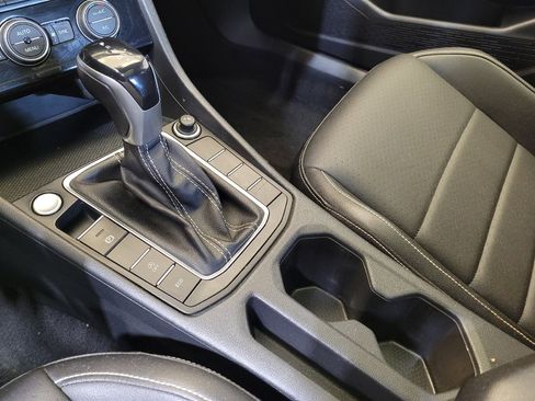 Used 2022 Volkswagen Jetta SE FWD image 26