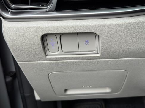 Used 2024 Kia Sorento S w/ Panoramic Sunroof Package AWD/4WD image 17