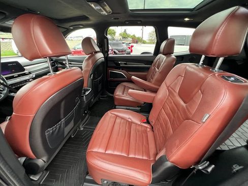 Used 2024 Kia Telluride SX Prestige AWD/4WD image 22