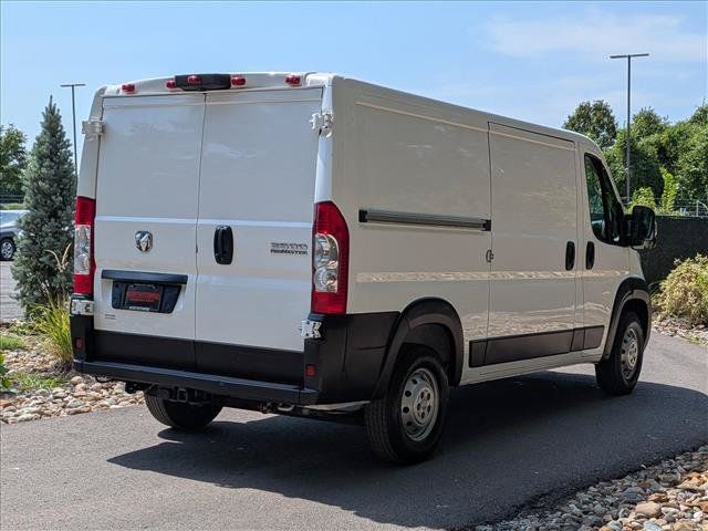 Used 2023 RAM ProMaster 2500 w/ Driver Convenience Group FWD image 5