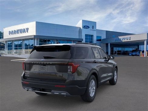 New 2025 Ford Explorer Active w/ Active Comfort Package image 8