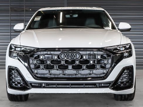 New 2026 Audi Q8 Prestige image 12