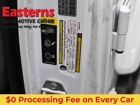 Used 2025 Jeep Wrangler Unlimited Sahara AWD/4WD image 31