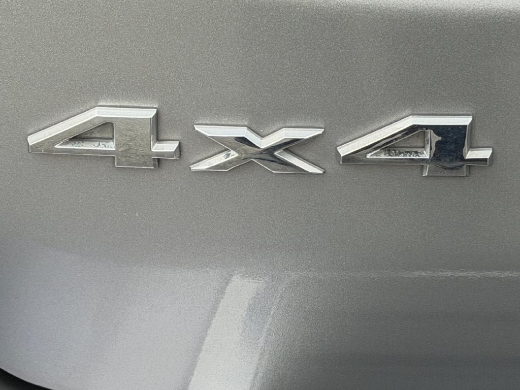 Used 2016 Jeep Grand Cherokee Limited AWD/4WD image 32