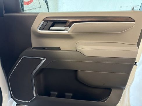 Used 2025 GMC Sierra 1500 SLT image 28