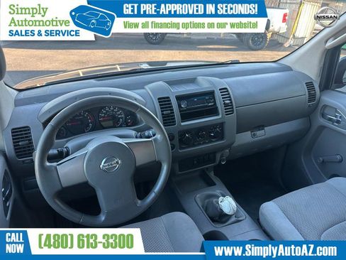 Used 2011 Nissan Frontier S image 18