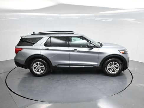 Used 2022 Ford Explorer XLT RWD image 50