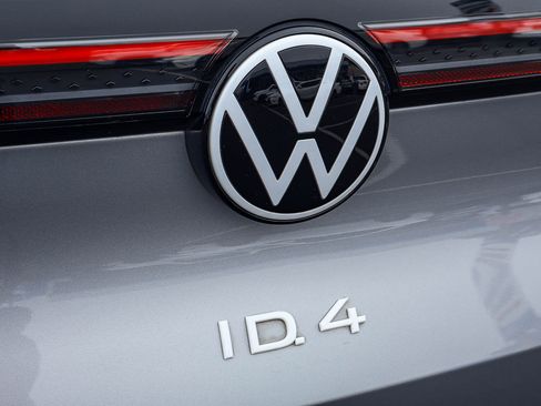 Used 2023 Volkswagen ID.4 Pro AWD/4WD image 26