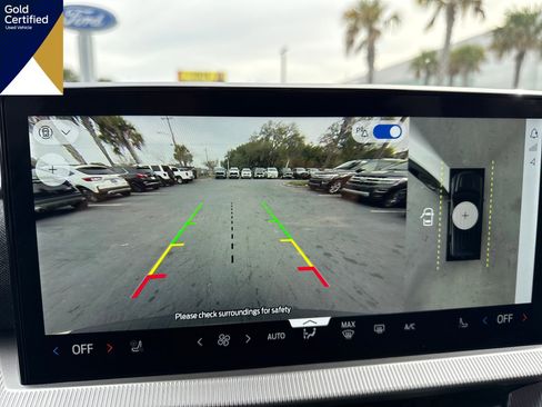 Certified 2025 Ford Explorer ST image 18