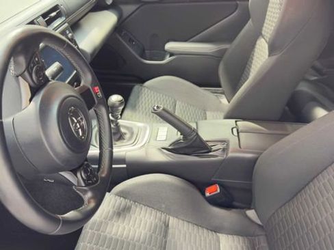 Used 2024 Toyota GR86 RWD image 15