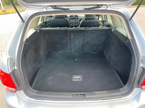 Used 2012 Volkswagen Jetta SportWagen FWD image 17