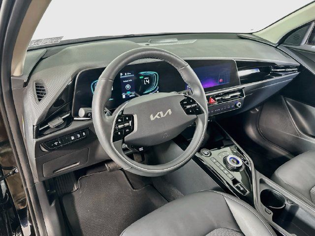 Used 2023 Kia Niro EX w/ EX Cold Weather Package FWD image 16