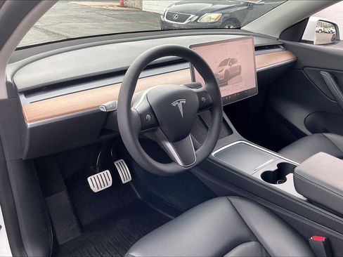 Used 2020 Tesla Model 3 Long Range image 15
