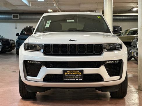 New 2026 Jeep Grand Cherokee Limited image 8