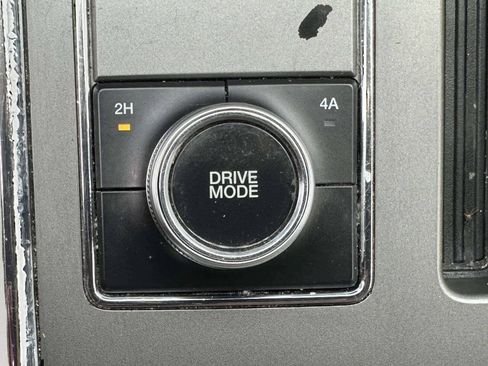 Used 2019 Ford Expedition Max XLT w/ Equipment Group 202A AWD/4WD image 38