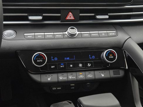 New 2026 Hyundai Elantra Limited FWD image 14