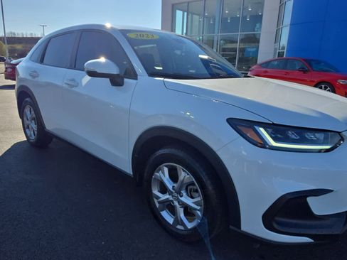 Used 2023 Honda HR-V LX image 5