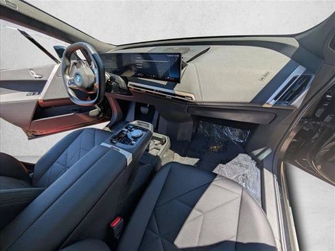 Used 2024 BMW iX xDrive50 AWD/4WD image 24