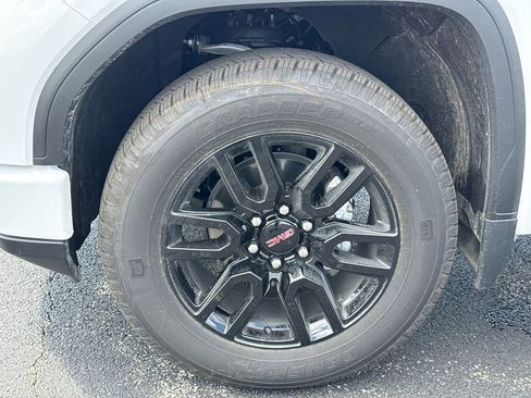 New 2026 GMC Sierra 1500 Elevation AWD/4WD image 12