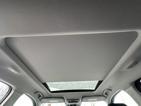 Certified 2022 Nissan Rogue Platinum w/ Head-Up Display Package image 30