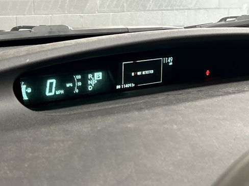 Used 2015 Toyota Prius Three FWD image 9