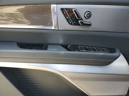 New 2026 Cadillac Vistiq Sport AWD/4WD image 9