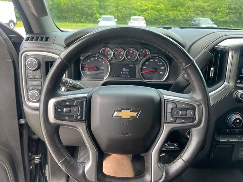 Used 2019 Chevrolet Silverado 1500 LT w/ All-Star Edition AWD/4WD image 10