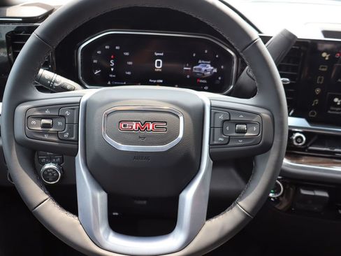 Used 2026 GMC Sierra 1500 Elevation AWD/4WD image 6