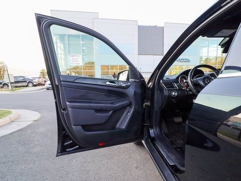 Used 2017 Mercedes-Benz GLE 350 4MATIC image 35