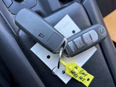 Used 2018 MAZDA MX-5 Miata RF Club image 17